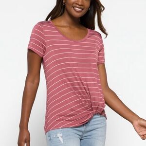 Nine Britton  - Levie Knot Front Knit Tee.  T-shirt. XXL. Dark Pink, stripes.
